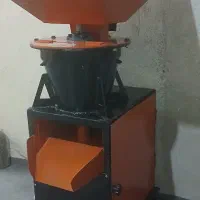 دستگاه هسته شکن