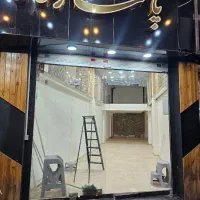 مغازه بر رحمت آباد قصر دشت 43 متر کف 15 متر بالکن