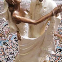 مجسمه طرح عروس و داماد