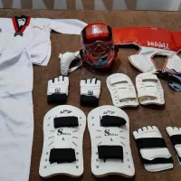 لباس وسایل کامل تکواندو