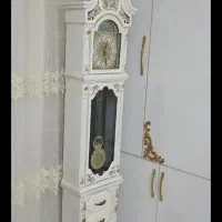 بوفه و ساعت فروشی بدون وسایل داخلش ۵ و نیم