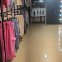 50 متر زیر زمین تجاری / فردوسی شمالی / شیک / تخلیه