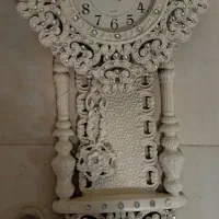 ساعت دیواری سالم و تمیز