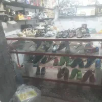 یک عدد ویترین مغازه۳طبقه .یک عدد یخچال ۲ درب سالم