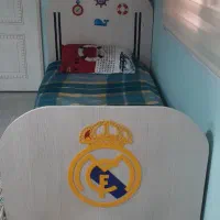 تخت با تشک و پاتخت و بوفه کودک نوجوان