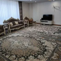 کار در منزل پرستاری از کودک. اشپزی.