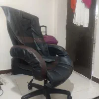 میز کار MDF در حد نو + صندلی مدیریتی گردان|دفتر کار|بندرعباس, |دیوار