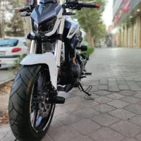 موتور کیو جی ۲۵۰ جفت سیلندر