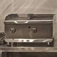 فروش گریل فر پیتزا سرخکن در حد نو زیر قیمت