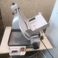 کالباس بر ترازودار