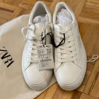 کفش سفید زارا سایز 40