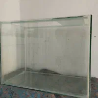 آکواریوم بزرگ و سالم