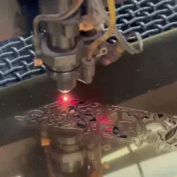 برش و حکاکی لیزر با ۳ دستگاه|خدمات پیشه و مهارت|مشهد, پارک کوهستان|دیوار