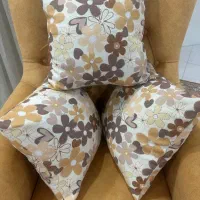 کوسن طرح‌دار پر شده با الیاف