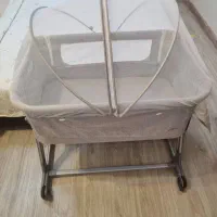 تخت نوزاد