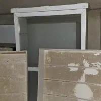 میز کار وویترین و طبقاتش همه شیشه ۱۰ میل|بوفه، ویترین، کنسول|هشتگرد, کوی یاران|دیوار