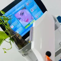 لیزر موهای زائد زیرنظرپزشک تضمینی(بانوان)