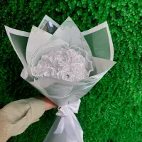 دسته گل رز ماندگار مناسب انواع مناسبتهای خاص|گل مصنوعی|لاهیجان, شهرک فرهنگیان|دیوار