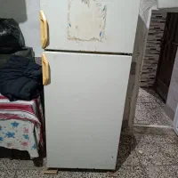 یخچال فریزر سه سالم