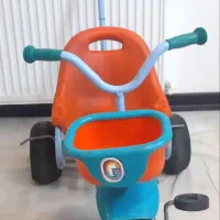 سه چرخه و کالسکه کودک