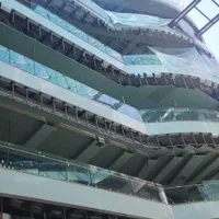 تولید و پخش انواع شیشه سکوریت، لمینت،دوجدار،خم|خدمات پیشه و مهارت|خرمآباد, |دیوار