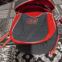 ۲ عدد کیف  بچه ویک عدد گهواره بچه