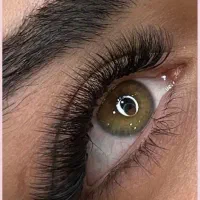 اکستنشن مژه و لیفت ابرو و مژه به قیمت دو سال پیش
