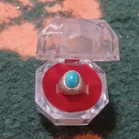 یک انگشتر نقره قدیم