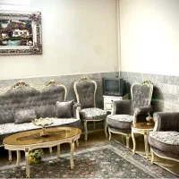 مبل کلاسیک 9 نفره همراه با میز و عسل خوری