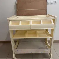 تخت تعویض و وان حمام کودک و نوزاد|اسباب و اثاث بچه|تهران, زعفرانیه|دیوار