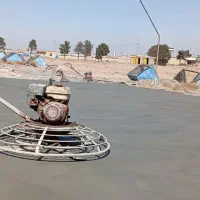 بتن ریزی کف با ماله پروانه ای