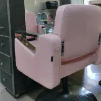 استخدام ناخنکار/رنگ و کراتین کارمیکاپ ومژه وتتو...