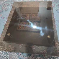 میز جلومبلی دارای چهارعدد میز عسلی کاملا سالم