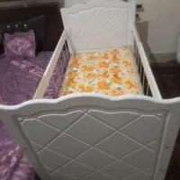 تخت کودک،میزغذاخوری ۶نفره،میزتلویزیون،ویترین|تخت و سرویس خواب|قم, ولیعصر|دیوار