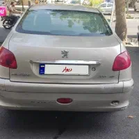 206. V8 صادراتی