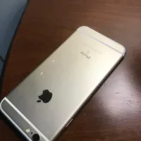 اپل iPhone 6s با حافظهٔ ۶۴ گیگابایت