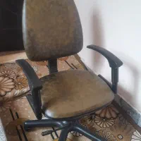 صندلی چرخشی تمیزوسالم