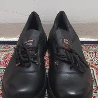 کفش کار پنجه آهنی