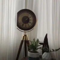 ساعت و پرده