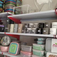 فروشنده خانم