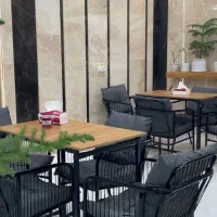 صندلی و میز