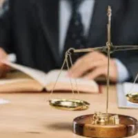 وکیل پایه یک دادگستری