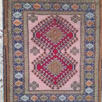بسیار  زیبا وقدیمی