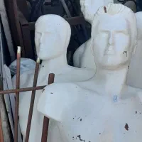 جا لباسی مانکن