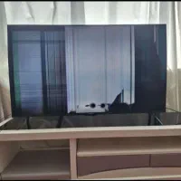 خریدار تلویزیون خراب و شکسته