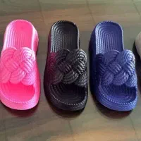 تولیدی و پخش صندل و کفش