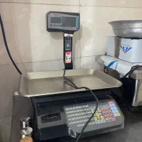 لوازم سوخاری کاملا نو ترازو سرخکن دیسپلی