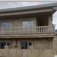 کارگر ساده کار در ساختمان