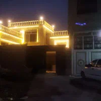 شاگرد برا کاشی کاری
