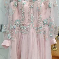 دو عدد لباس مجلسی|لباس|اقبالیه, |دیوار